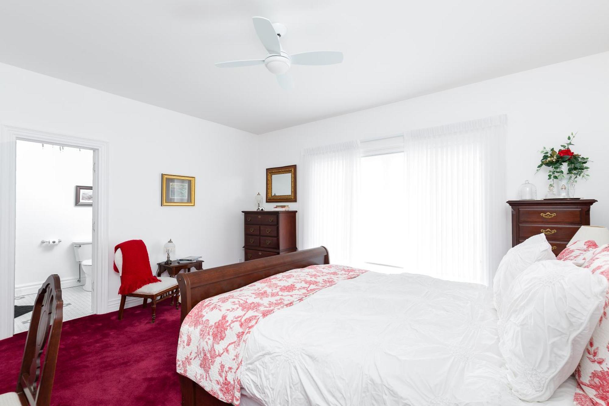 Greystone On Golden Lake Deacon Room photo