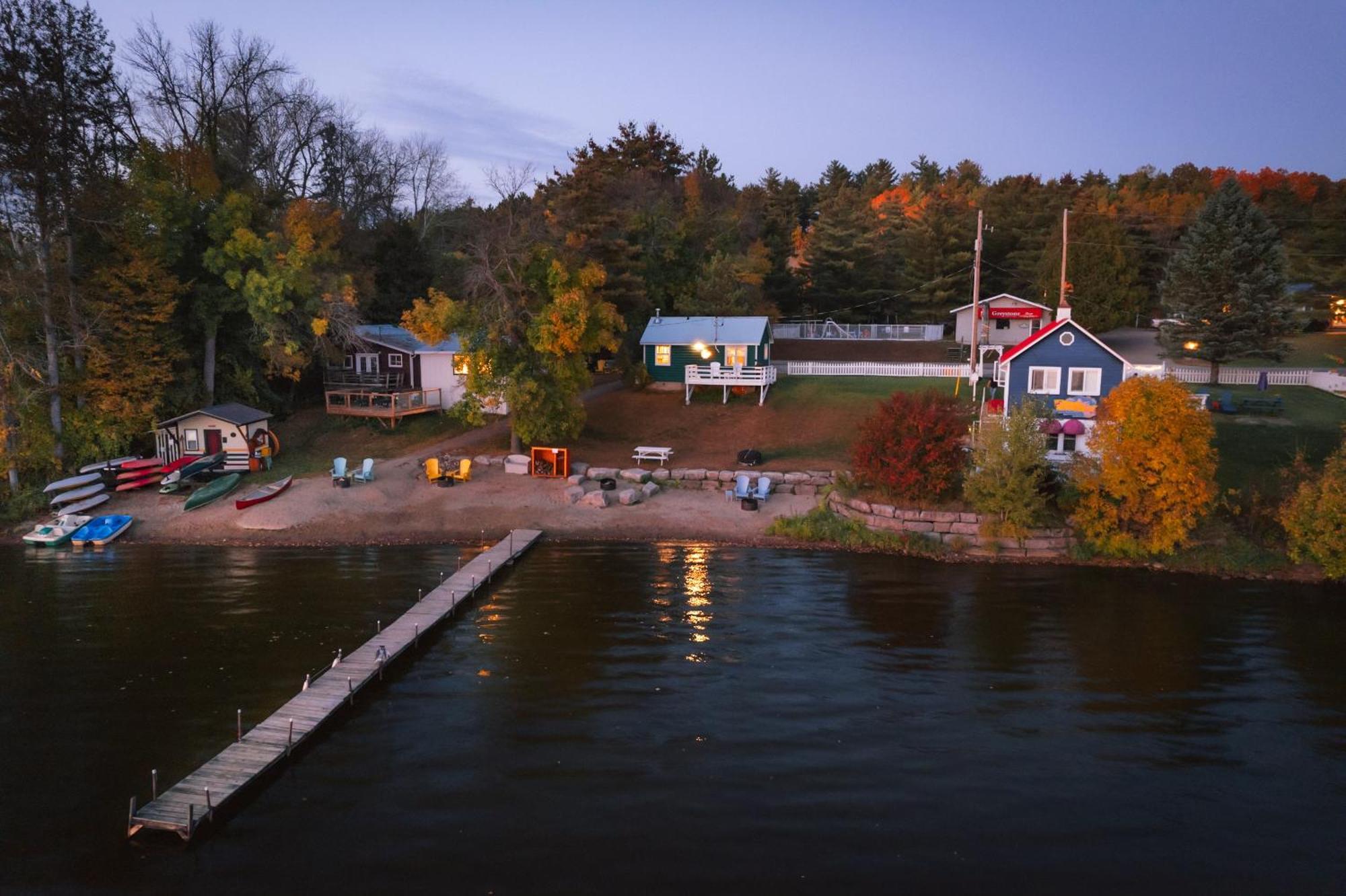 Greystone On Golden Lake Deacon Exterior photo